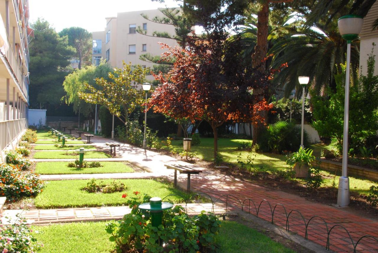 Apartamentos Hesperia Palmyra Salou Bagian luar foto