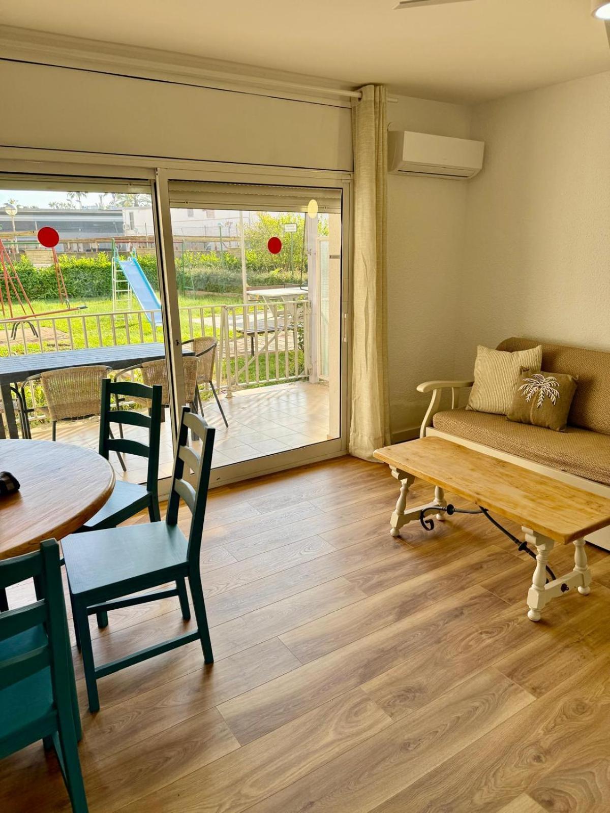Apartamentos Hesperia Palmyra Salou Bagian luar foto